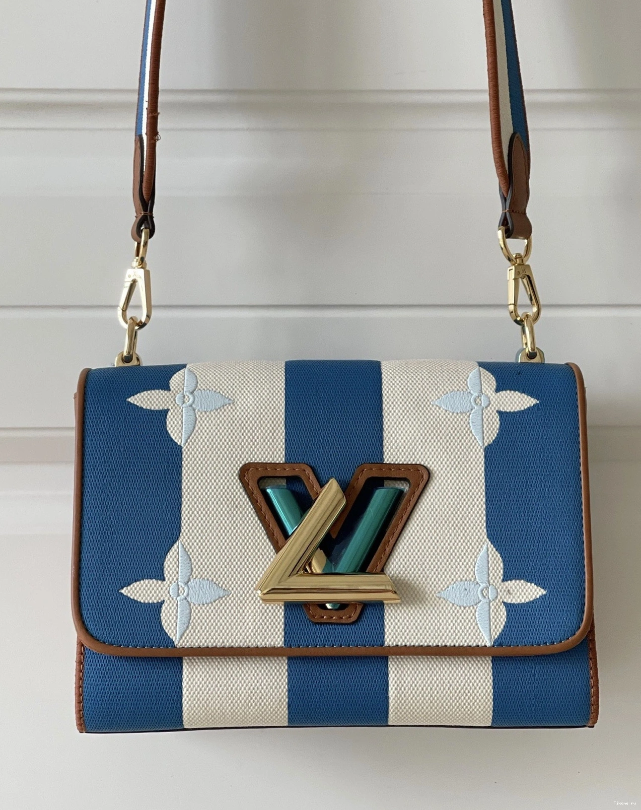 Affordable LOUIS MM VUITTON TWIST 0805